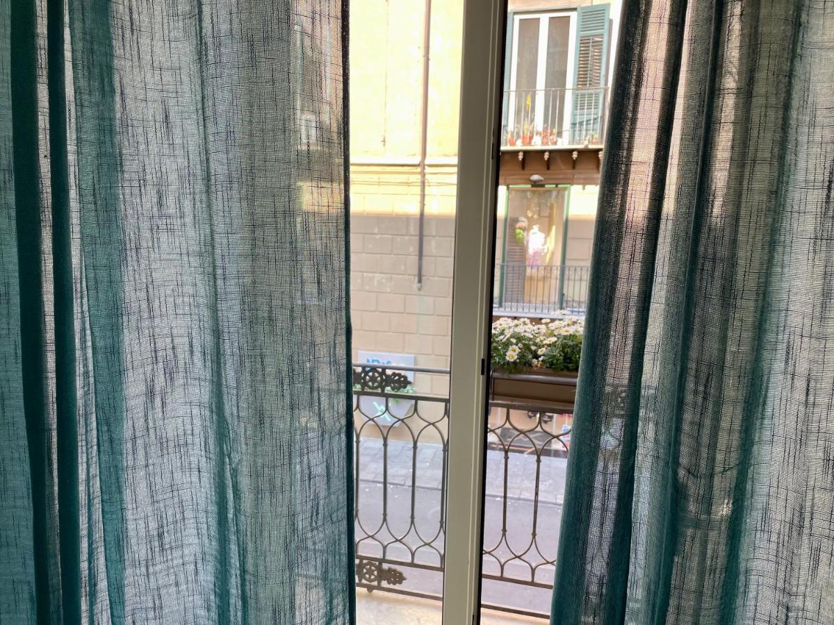 Casa Vittoria Hotell Palermo Exteriör bild