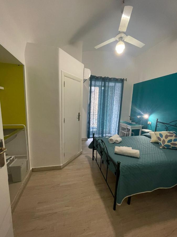 Casa Vittoria Hotell Palermo Exteriör bild