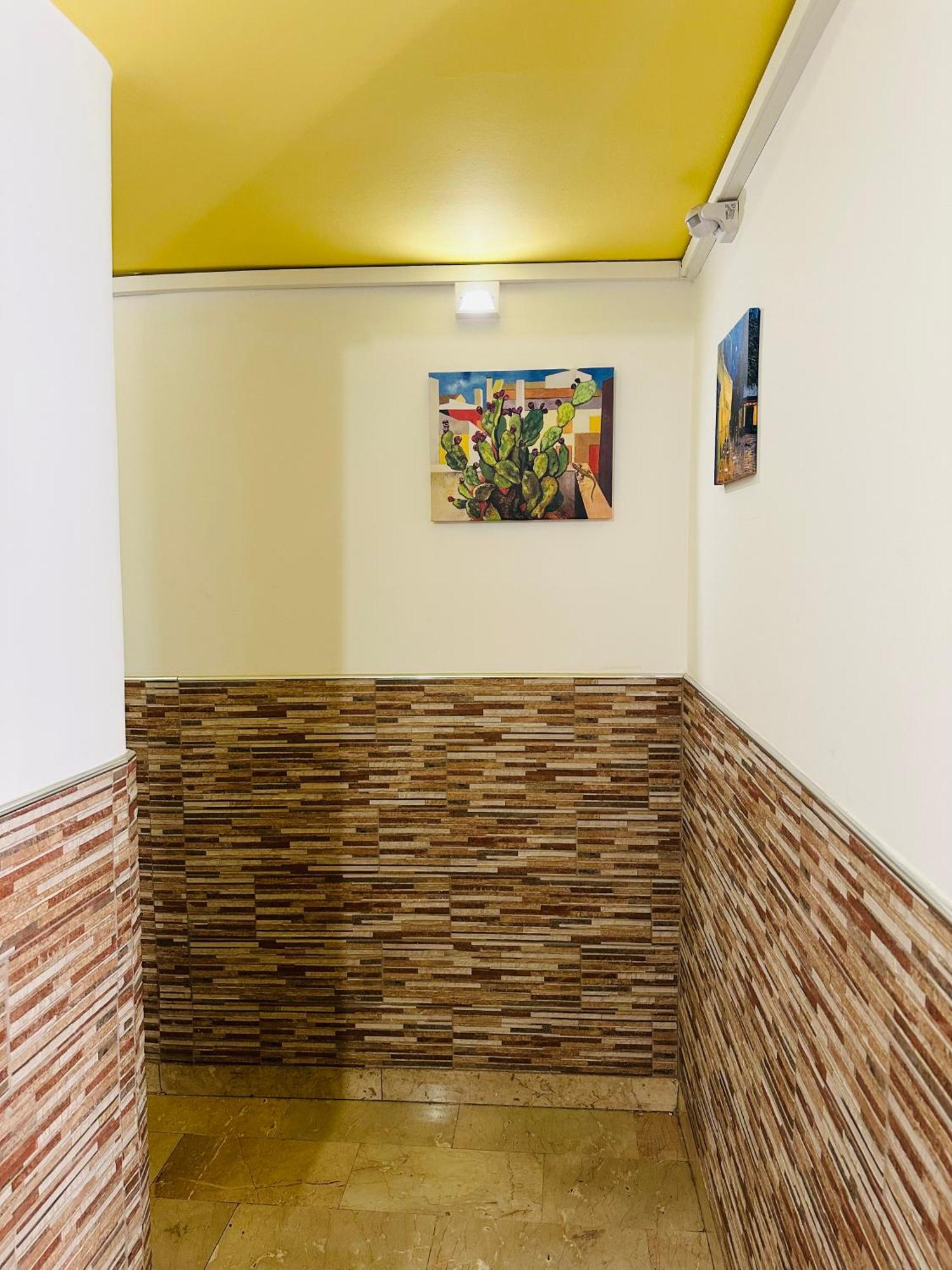 Casa Vittoria Hotell Palermo Exteriör bild