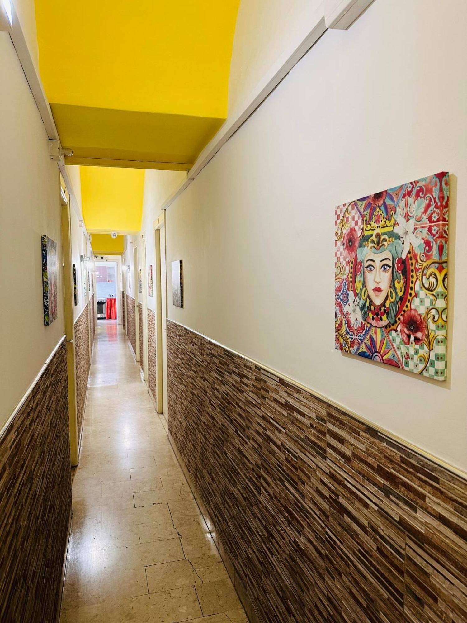 Casa Vittoria Hotell Palermo Exteriör bild